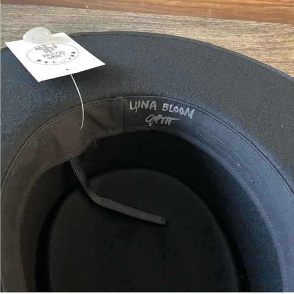 NEW NWT Rare Luna Bloom Wool Hat Wide Brim Ozzy